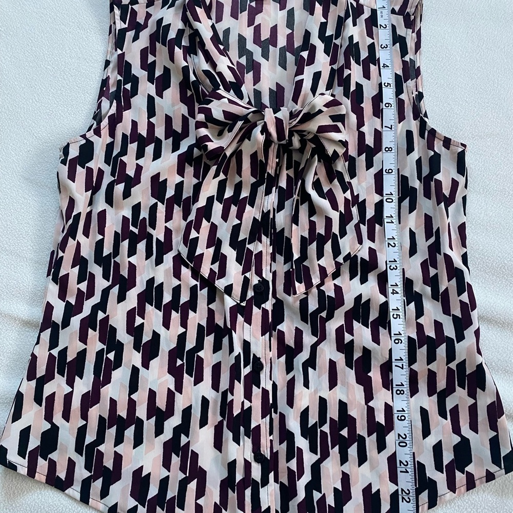 Calvin Klein Pink and White Sleeveless Blouse with Tie Front and Bib Collar